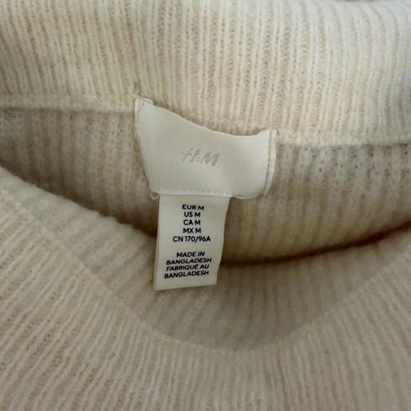 H&M Cream Off-Shoulder Sweater - Picture 2 of 3